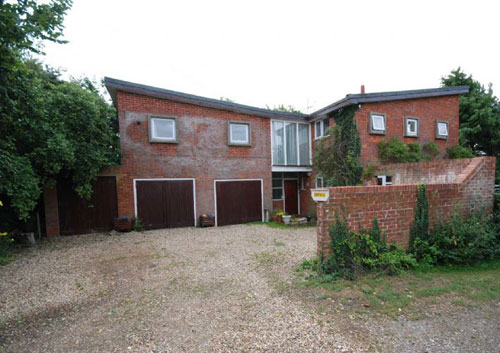 Francis Bacon's house for sale: 1960s four-bedroomed house in
